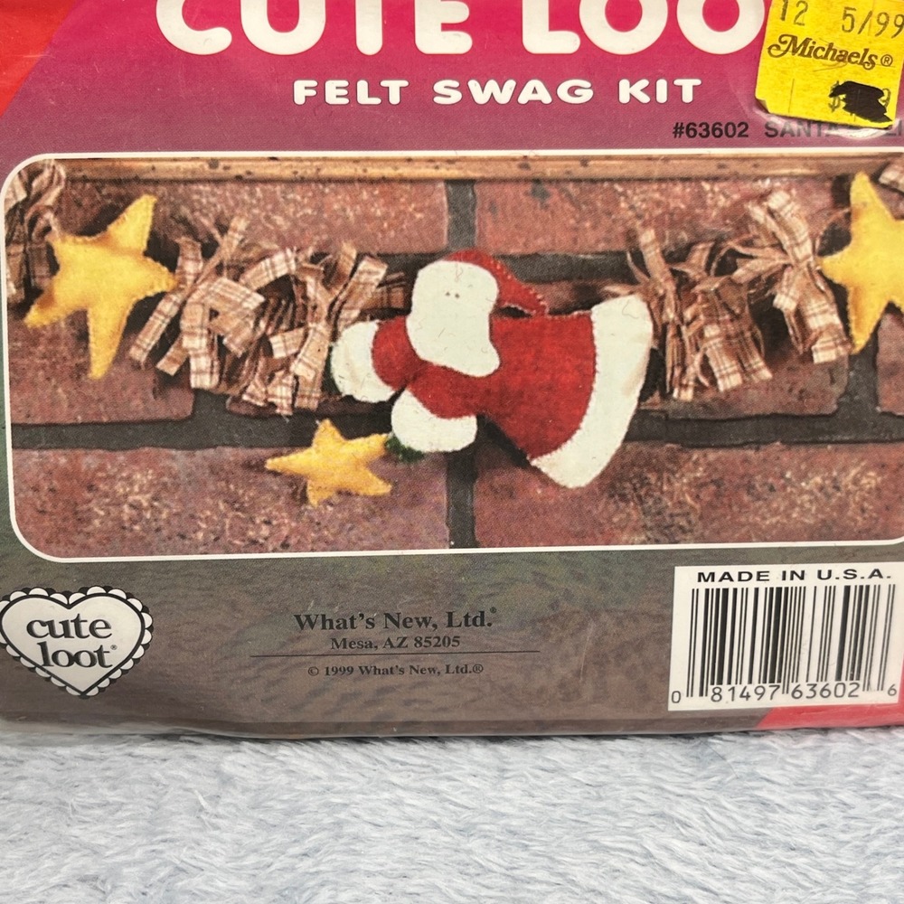 Vintage Cute Loot Felt Swag Kit Lot of 4 Christmas Garland Santa Bear Joy Angel - Picture 4 of 6